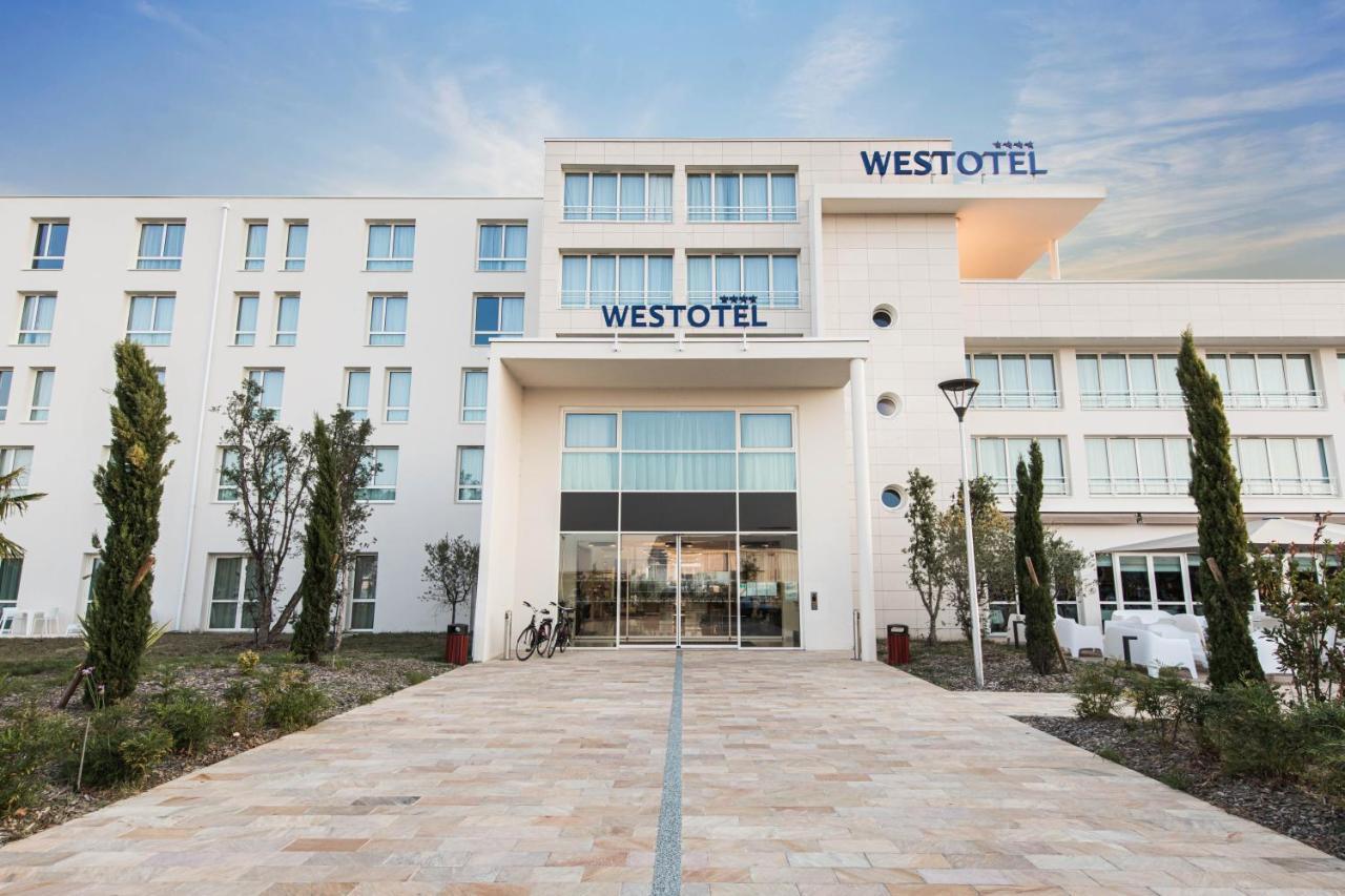 Westotel Tours Val De Loire La Ville-aux-Dames